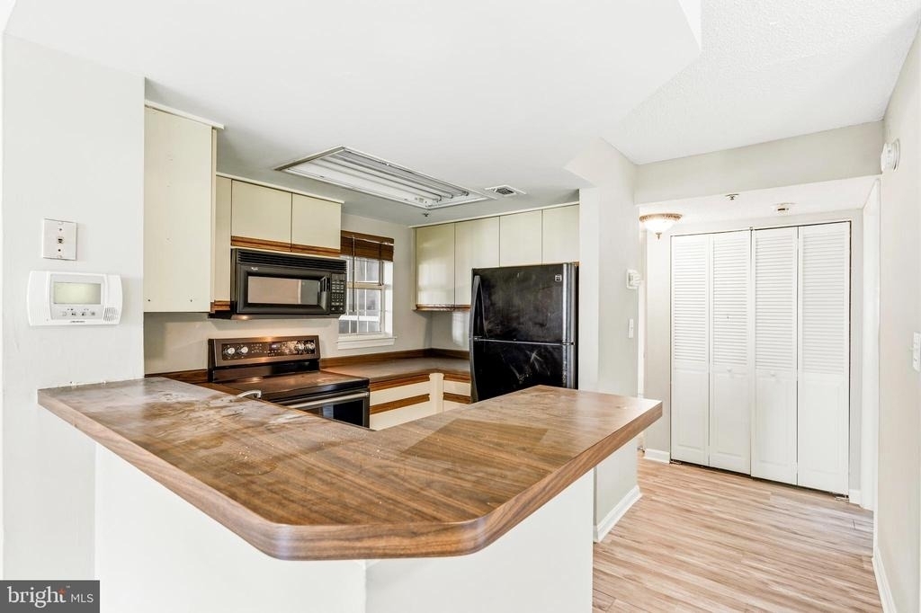 10531 Beacon Ridge Drive - Photo 9
