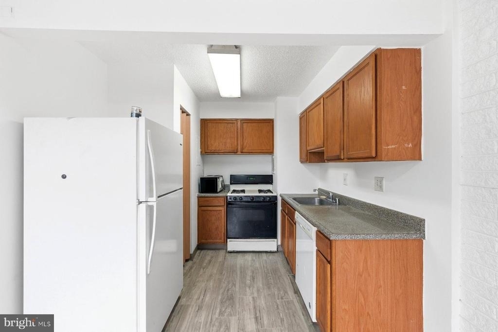 1824 Metzerott Road - Photo 10