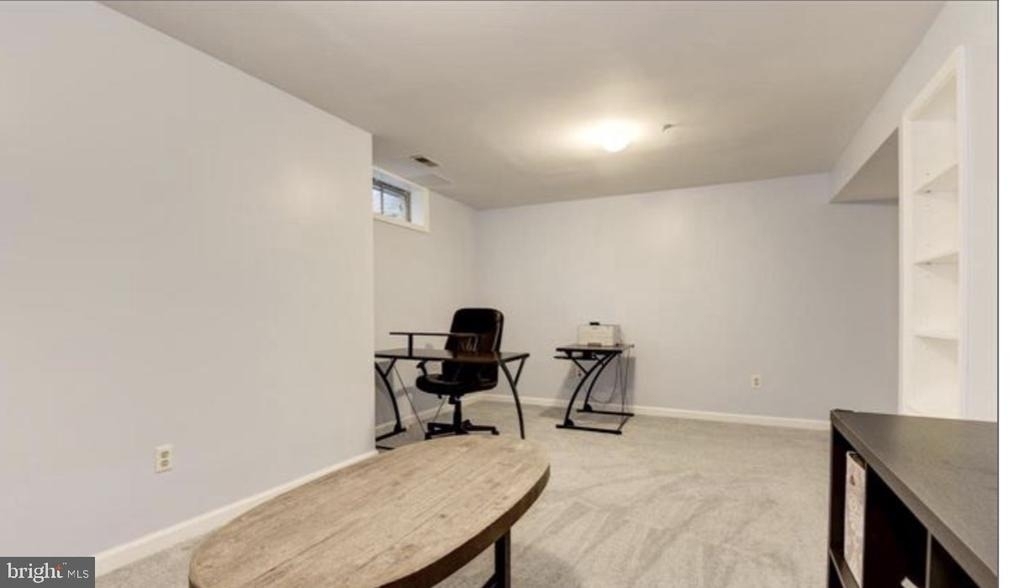 6 Dumfries Court - Photo 6