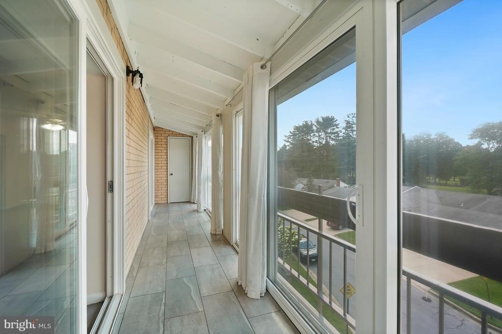15101 Glade Drive - Photo 10