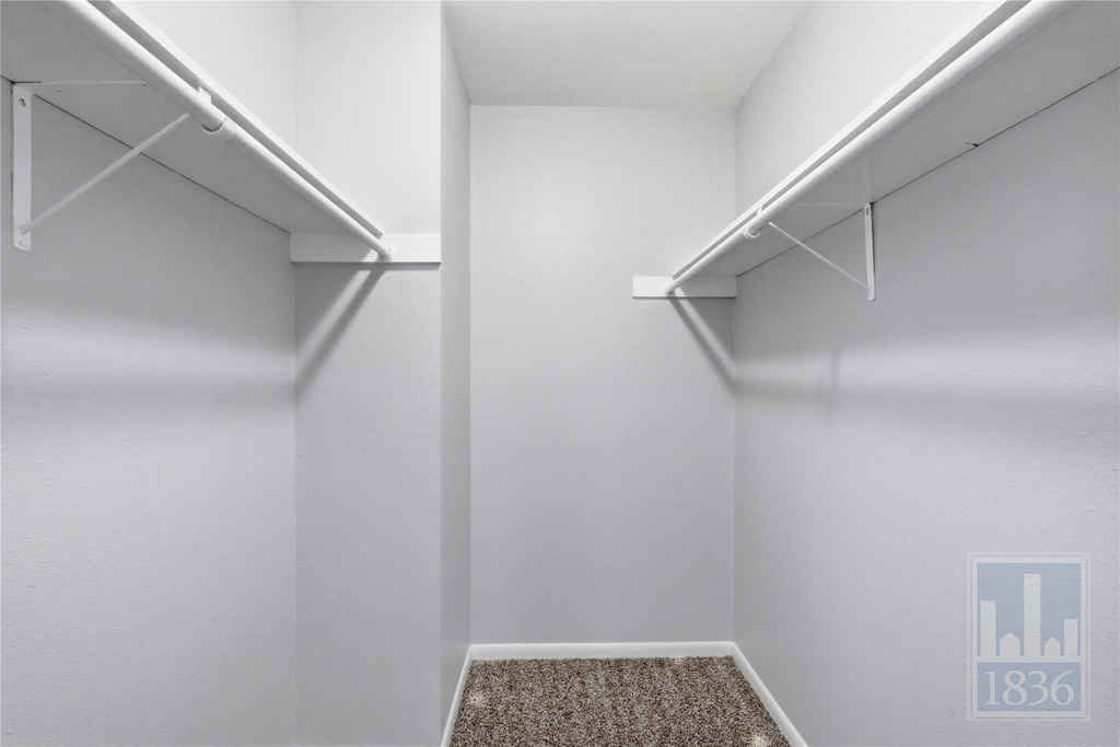 8108 Hood Cir - Photo 11
