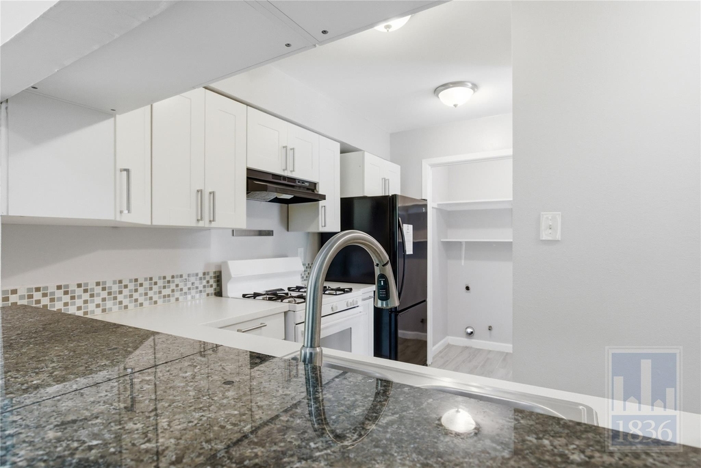 8108 Hood Cir - Photo 5