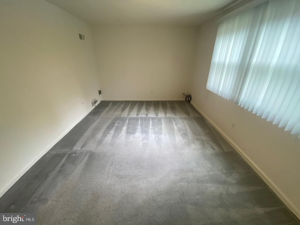 6411 E Halbert Road - Photo 9