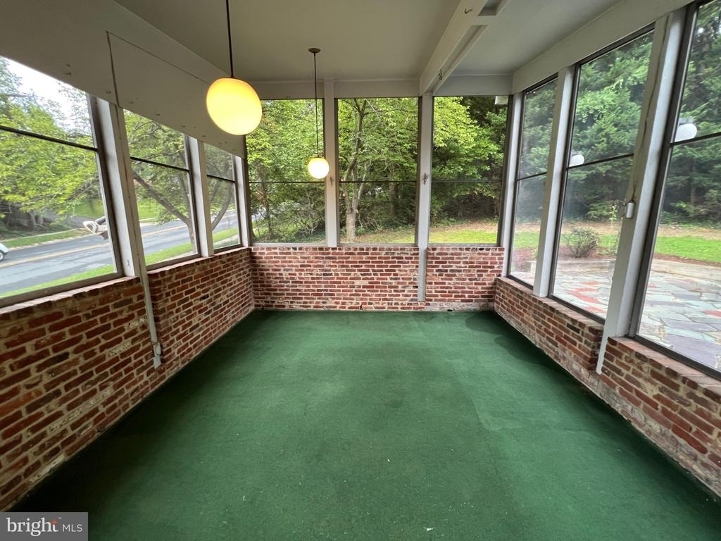 6411 E Halbert Road - Photo 26
