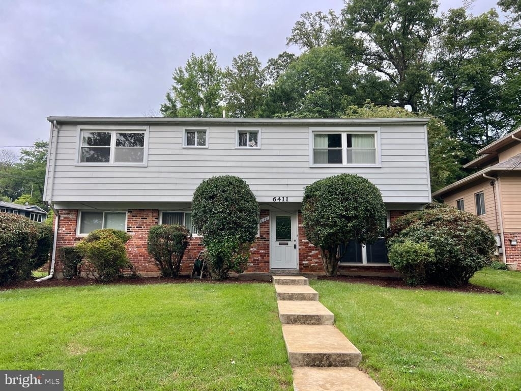 6411 E Halbert Road - Photo 2