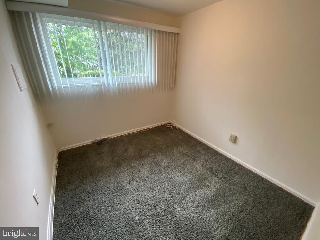6411 E Halbert Road - Photo 8