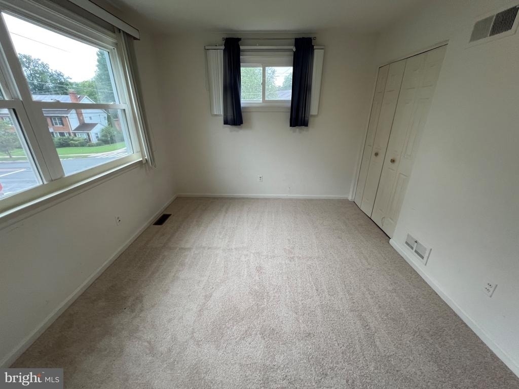 6411 E Halbert Road - Photo 18