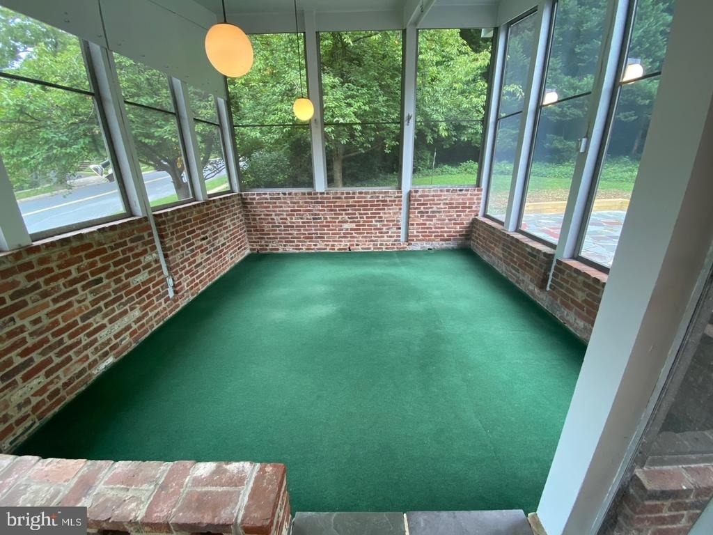 6411 E Halbert Road - Photo 18