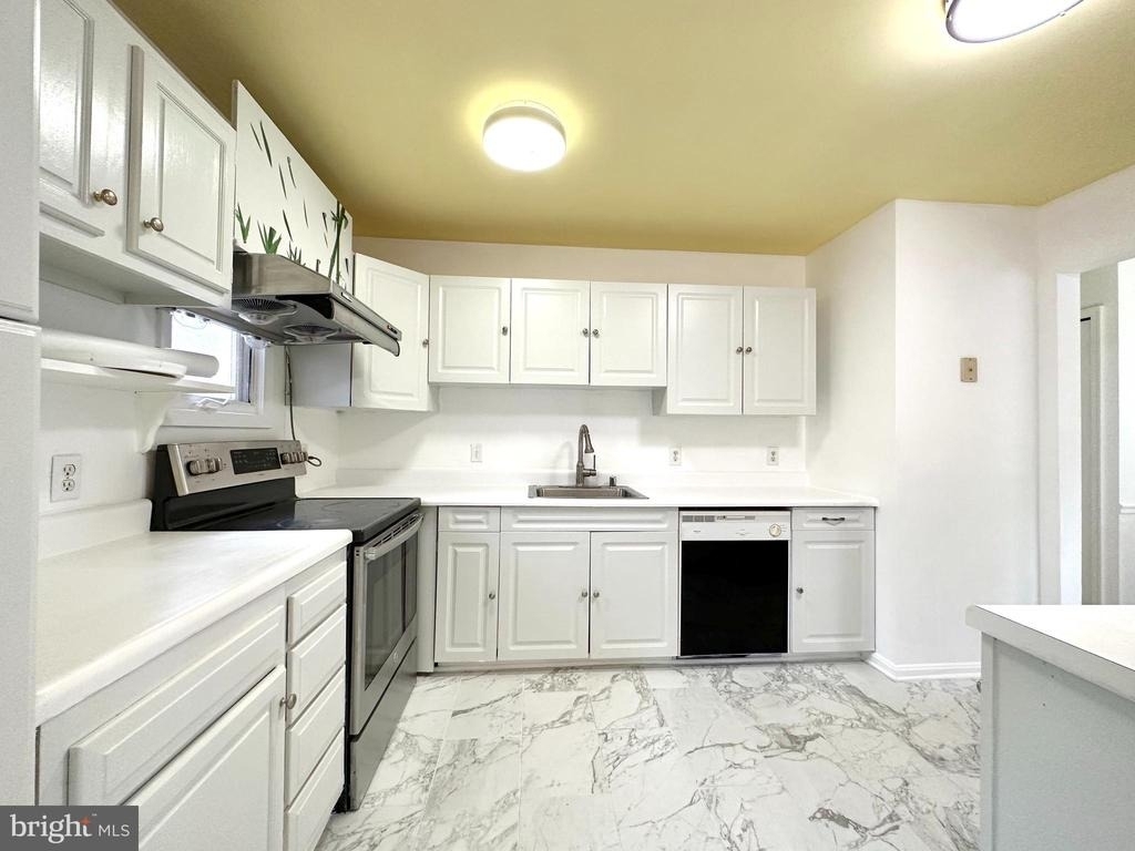 4 Renmark Court - Photo 2