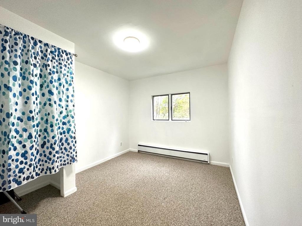4 Renmark Court - Photo 36
