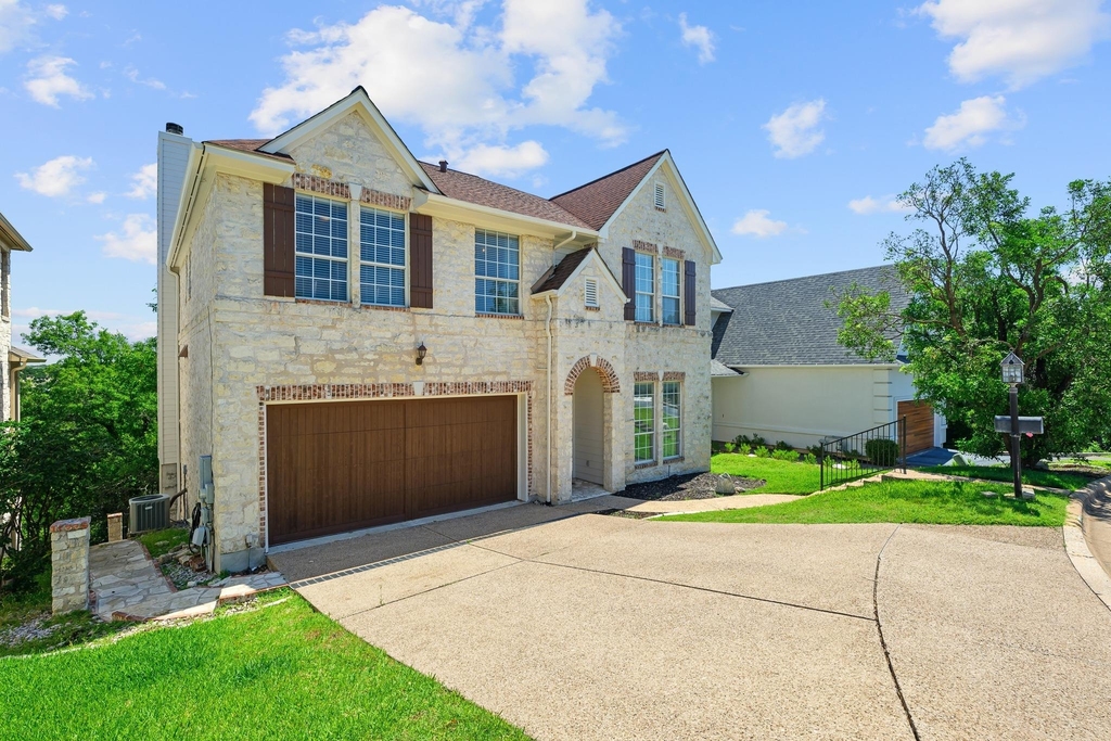 5004 Valburn Ct - Photo 2