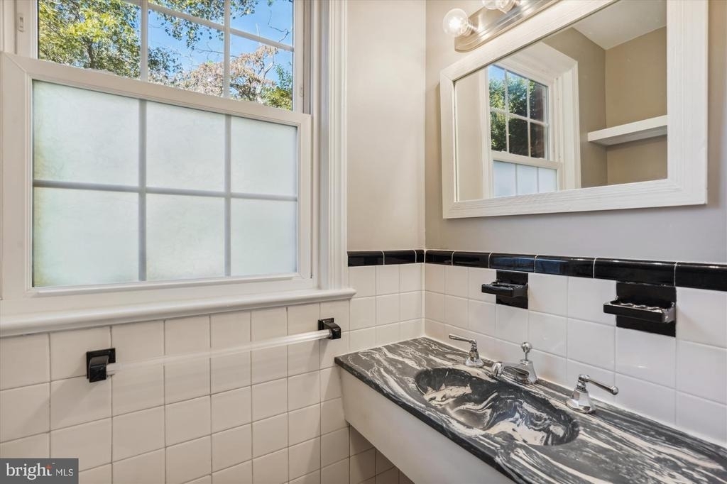 5212 Augusta Street - Photo 7