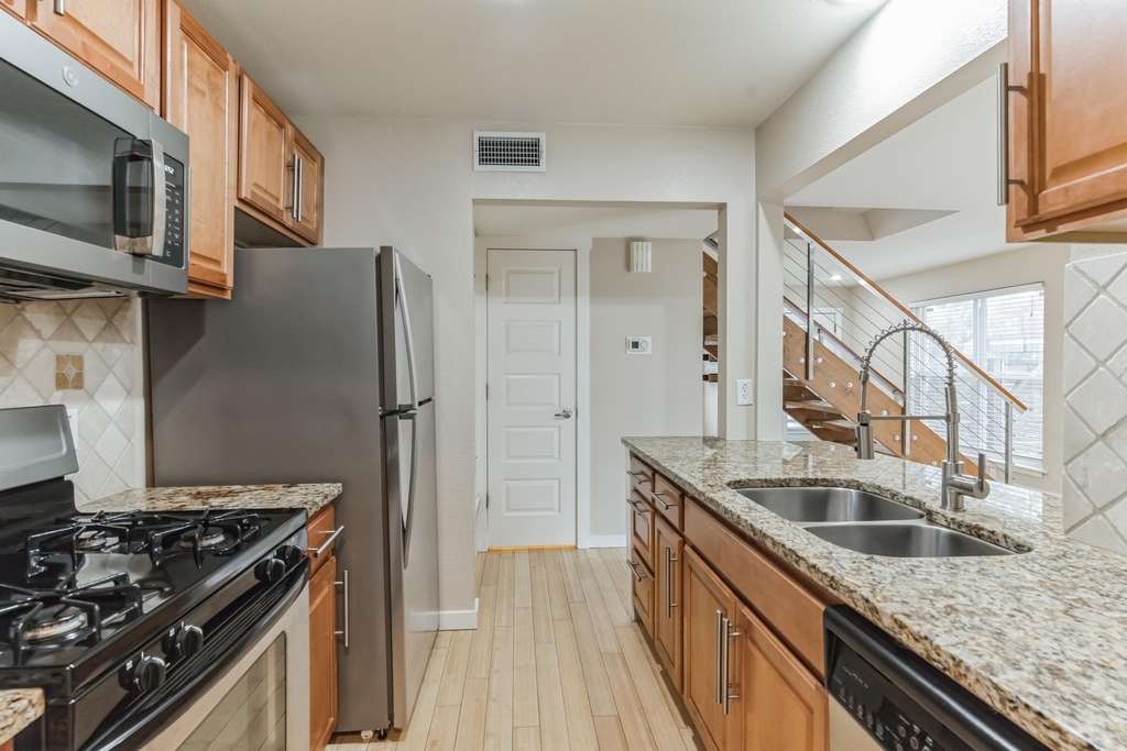 3214 Clawson Rd - Photo 5