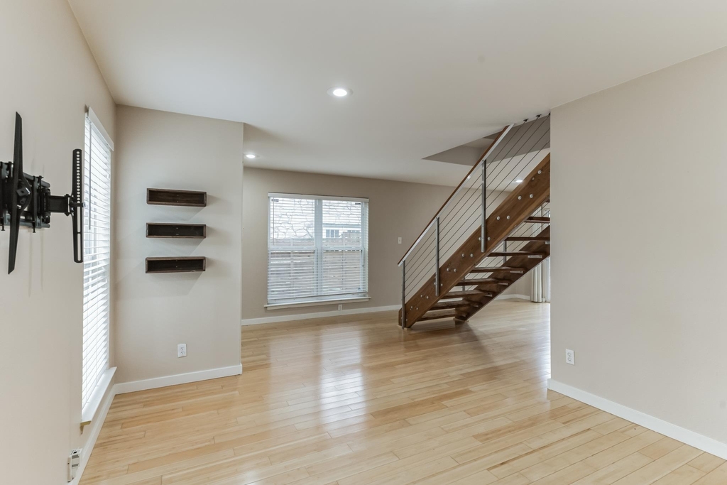 3214 Clawson Rd - Photo 3