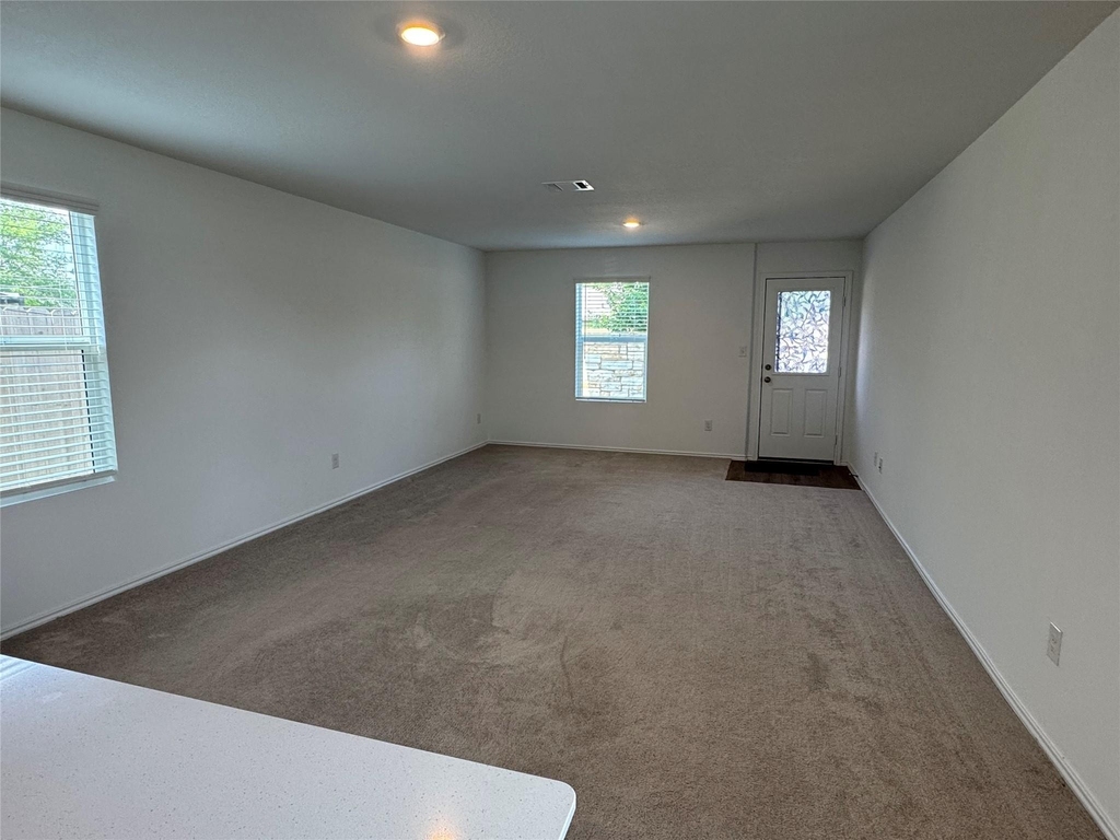 63 Trinity Cir - Photo 4
