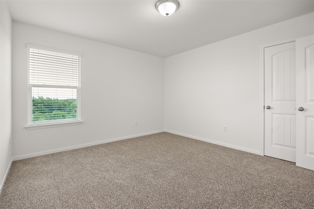 703 Liard River Rd - Photo 12