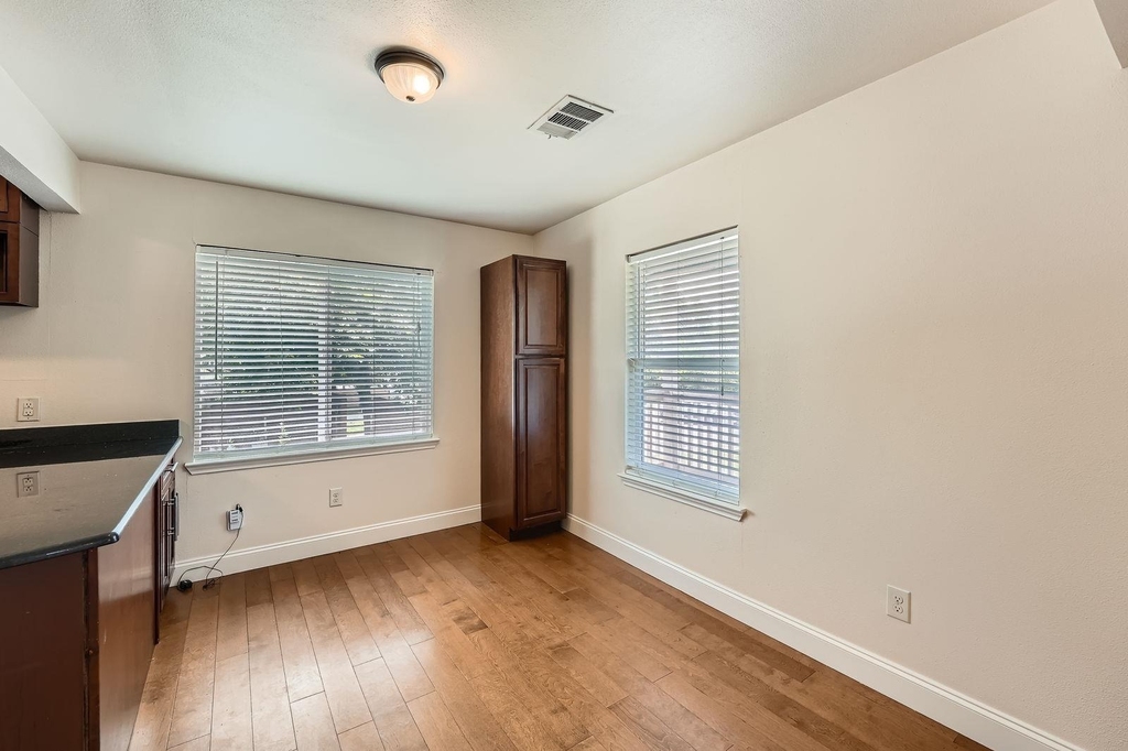 2929 E Martin Luther King Jr Blvd - Photo 8