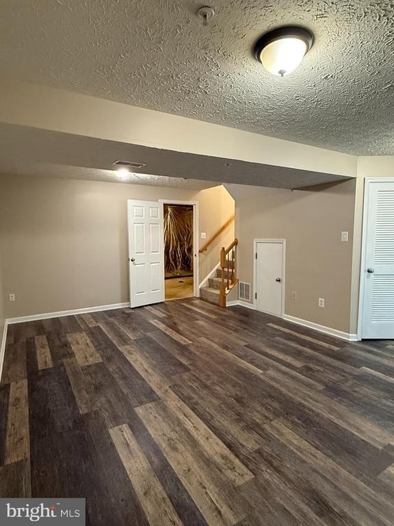 1064 Jeanett Way - Photo 37