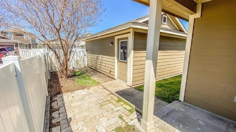915 Alamo Plaza Dr - Photo 12