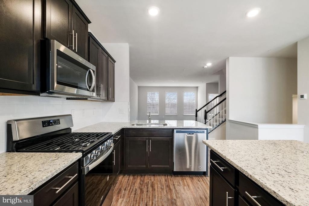 5131 Constitution Street - Photo 7