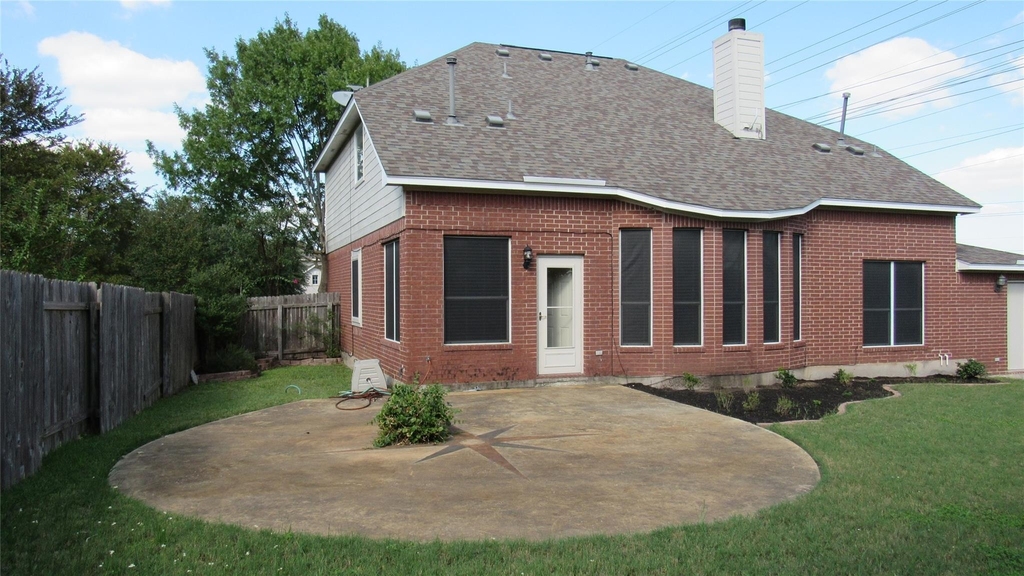 2033 Creole Dr - Photo 8
