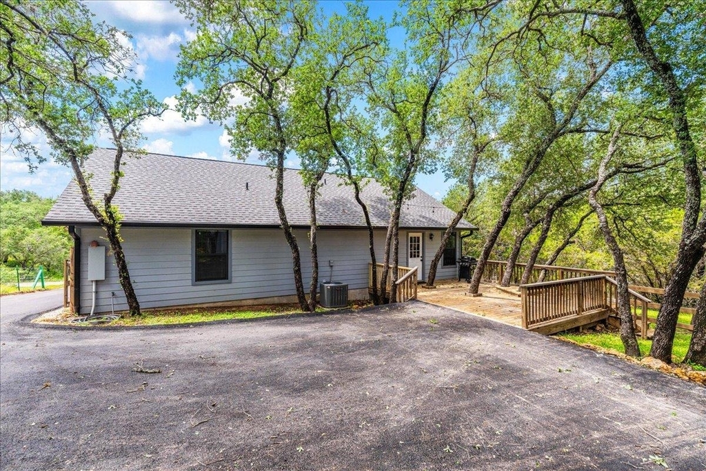 408 Breezing Ln - Photo 29
