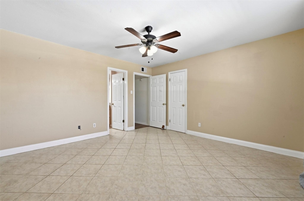 9009 N Plaza Dr - Photo 22