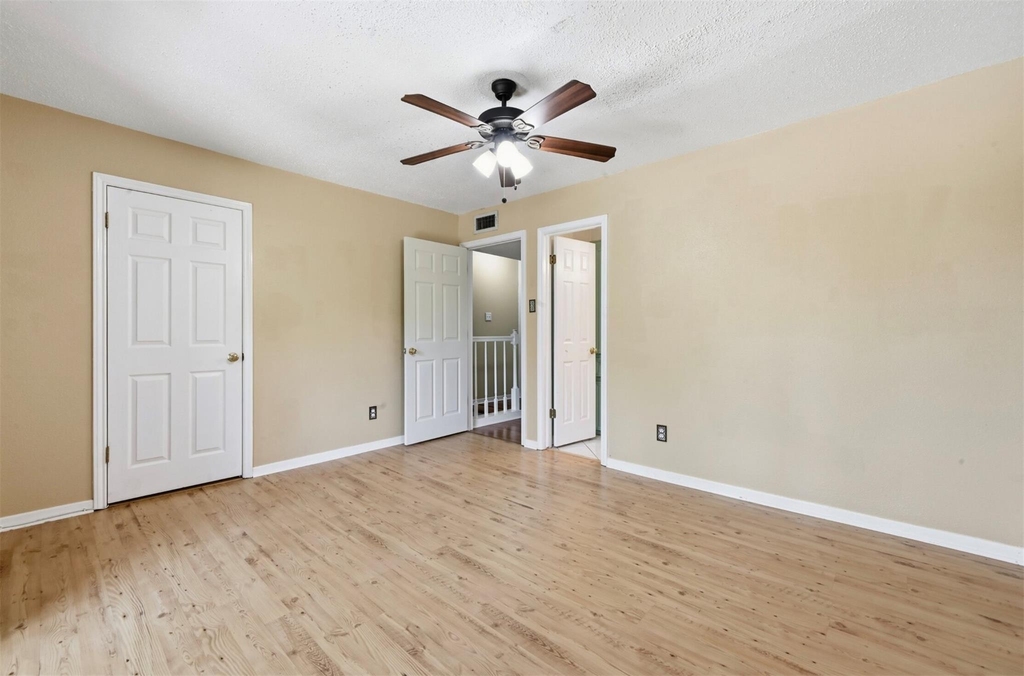 9009 N Plaza Dr - Photo 17
