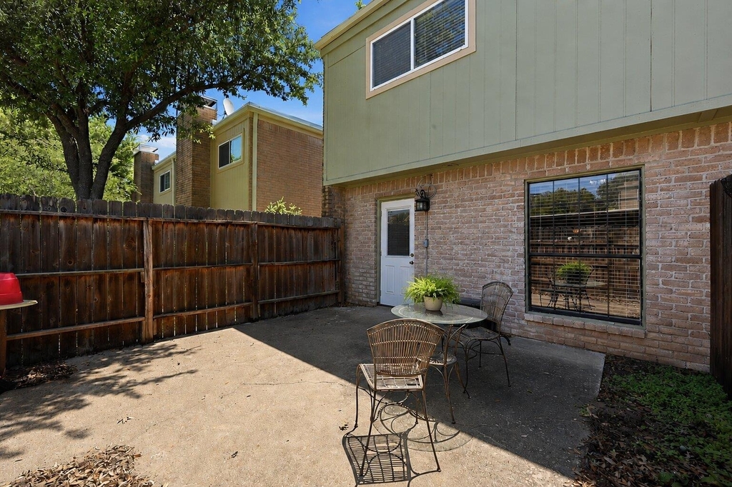 9009 N Plaza Dr - Photo 26