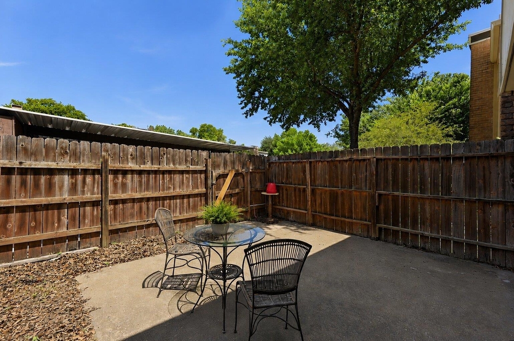 9009 N Plaza Dr - Photo 27
