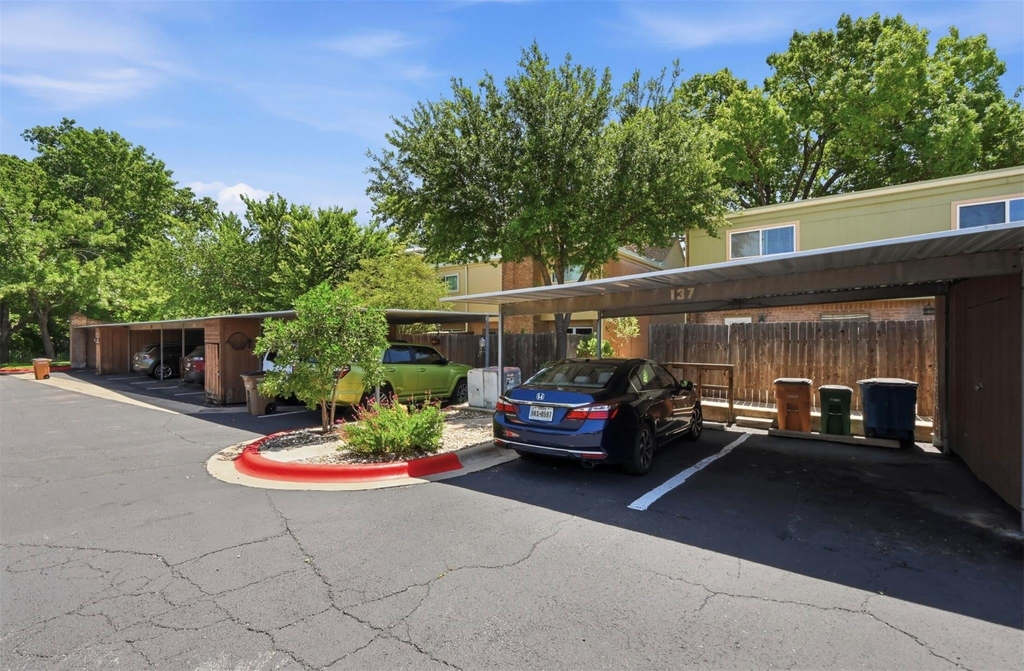 9009 N Plaza Dr - Photo 28