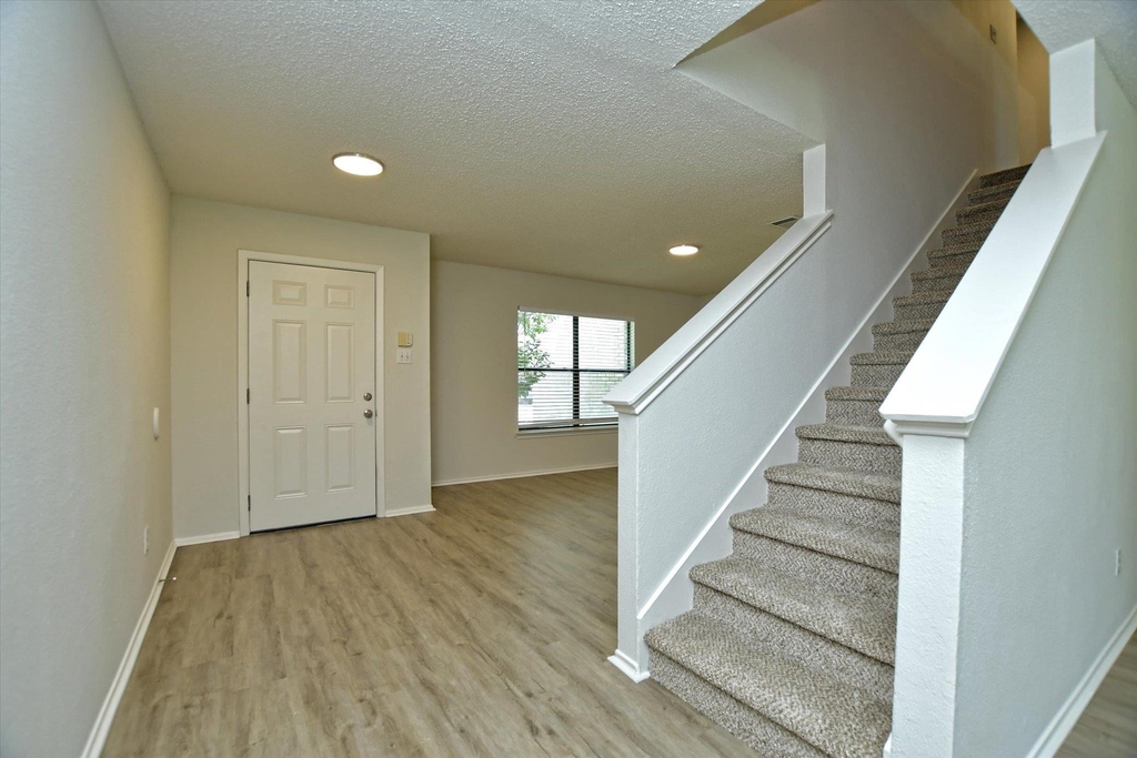 1201 Pike Path - Photo 3