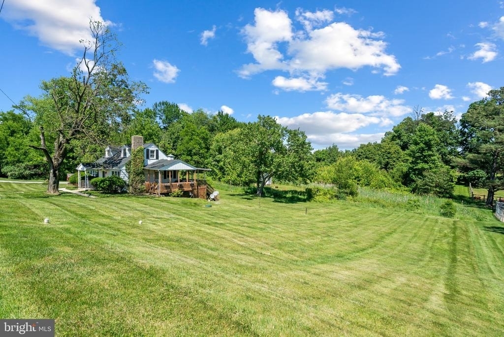 15605 Hanover Pike - Photo 18