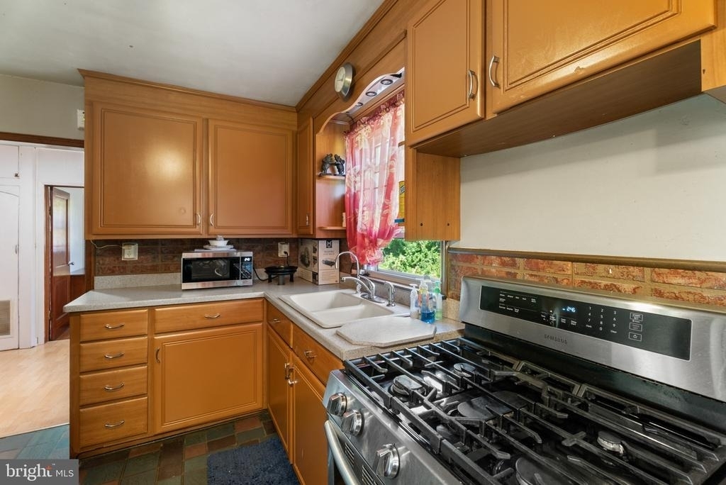 15605 Hanover Pike - Photo 9