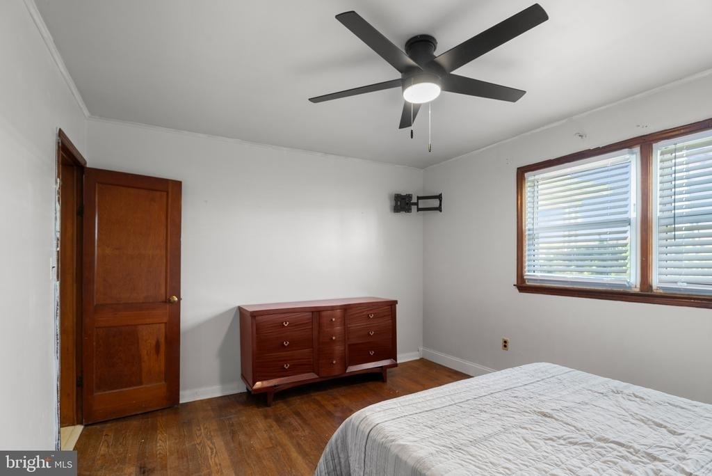 15605 Hanover Pike - Photo 11