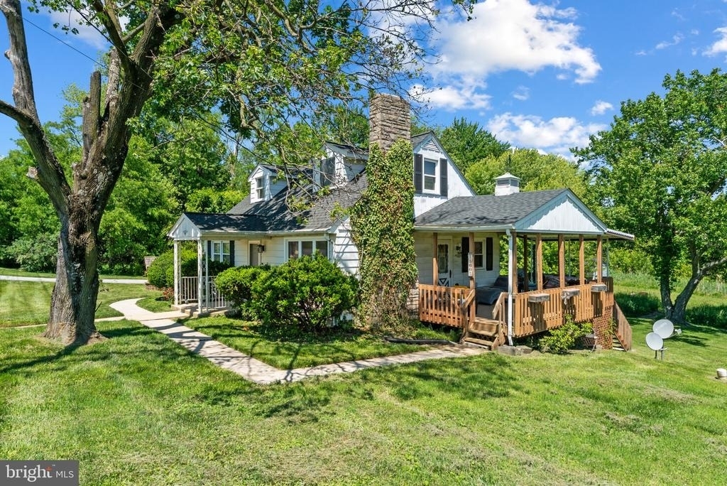 15605 Hanover Pike - Photo 0