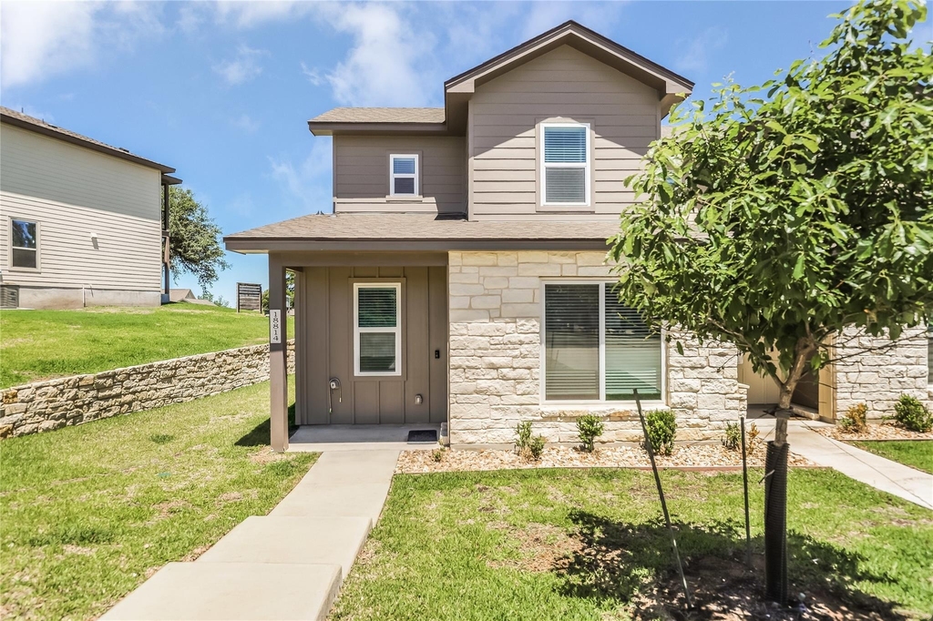 18814 Nicklaus Dr - Photo 1