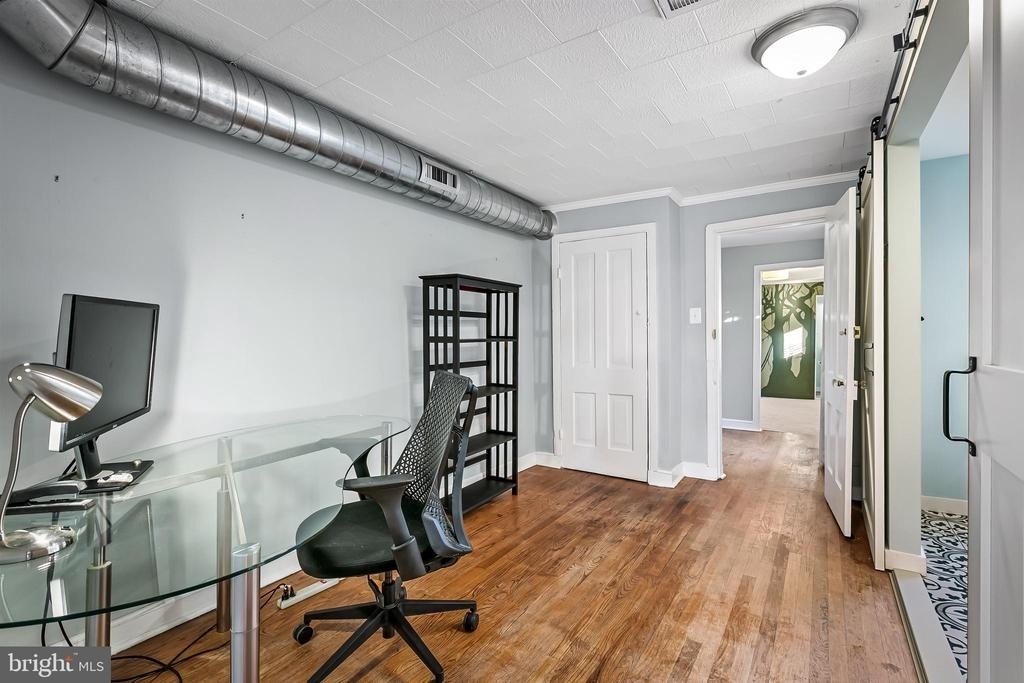 719 S Montford Avenue - Photo 26