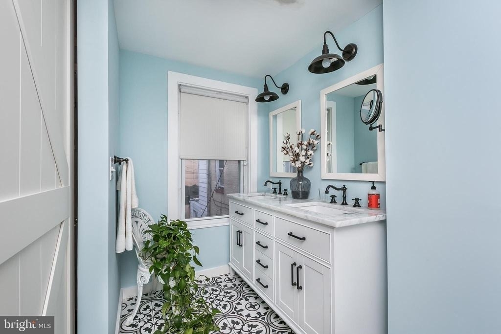 719 S Montford Avenue - Photo 27
