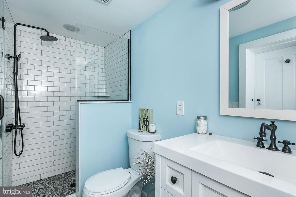 719 S Montford Avenue - Photo 40