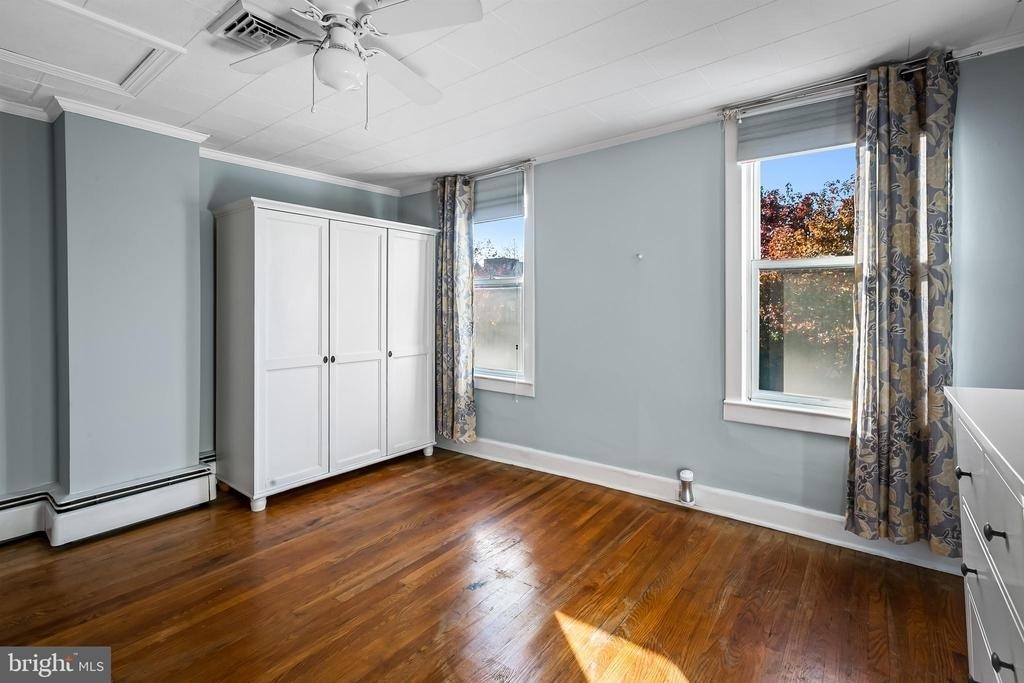 719 S Montford Avenue - Photo 32