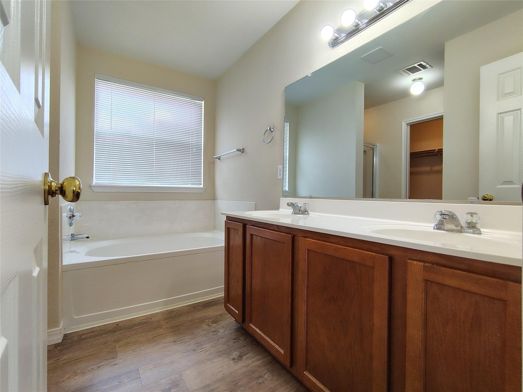 100 Steven St - Photo 13