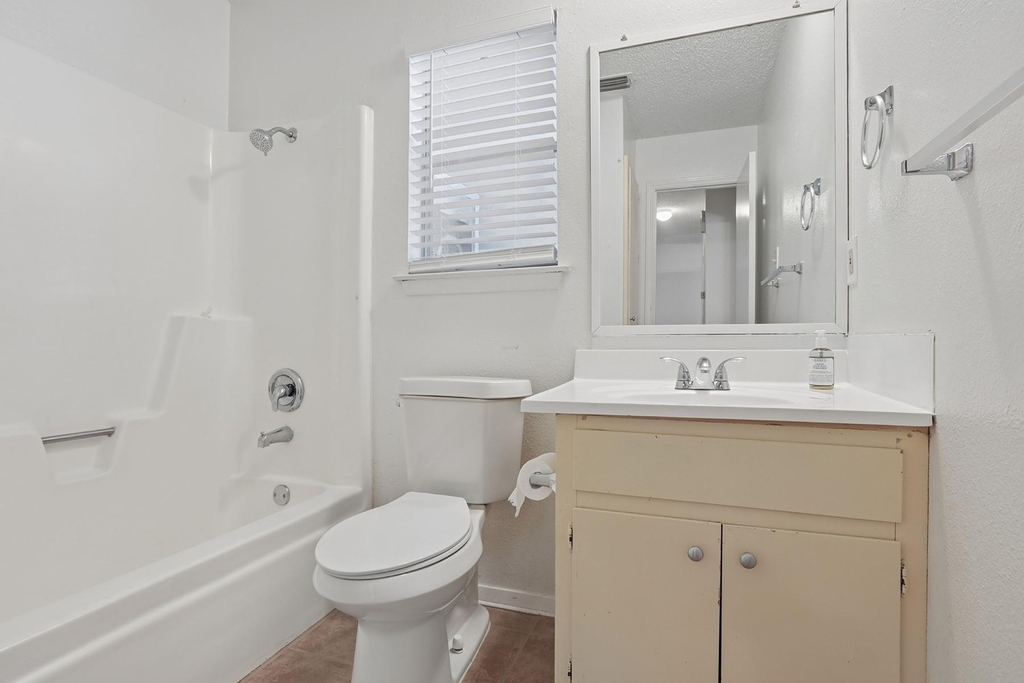 3114 Plantation Rd - Photo 10