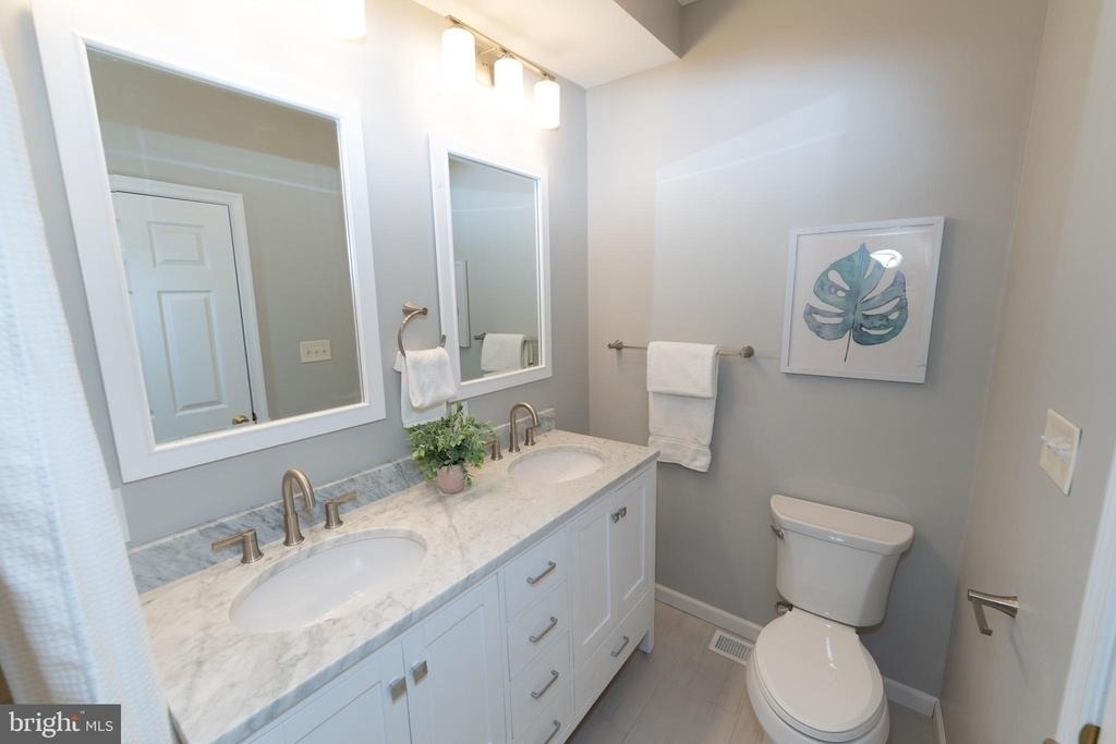 1119 Race Street - Photo 23