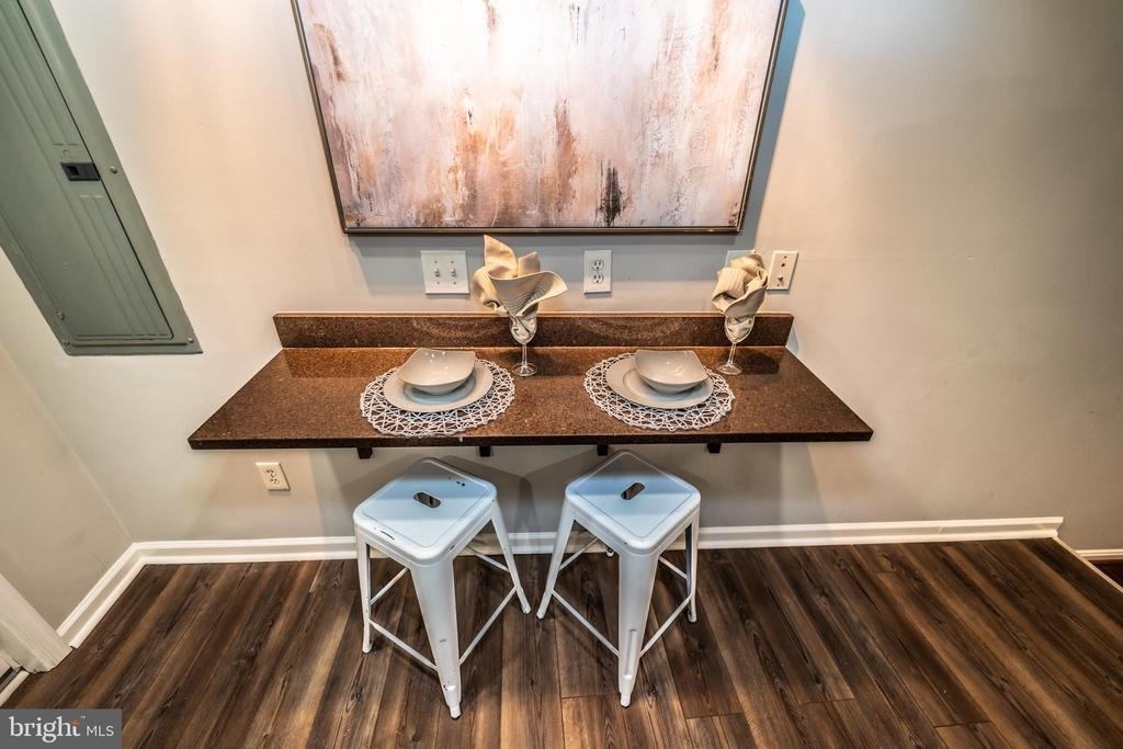 1119 Race Street - Photo 11