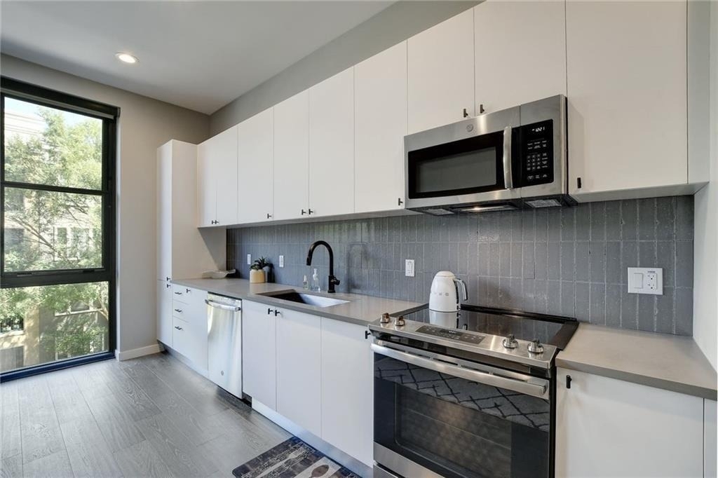 800 Embassy Dr - Photo 5