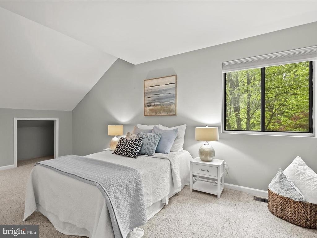 285 Michener Court E - Photo 9
