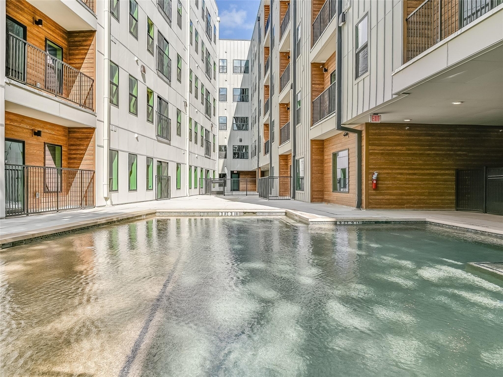 2500 Longview St - Photo 13