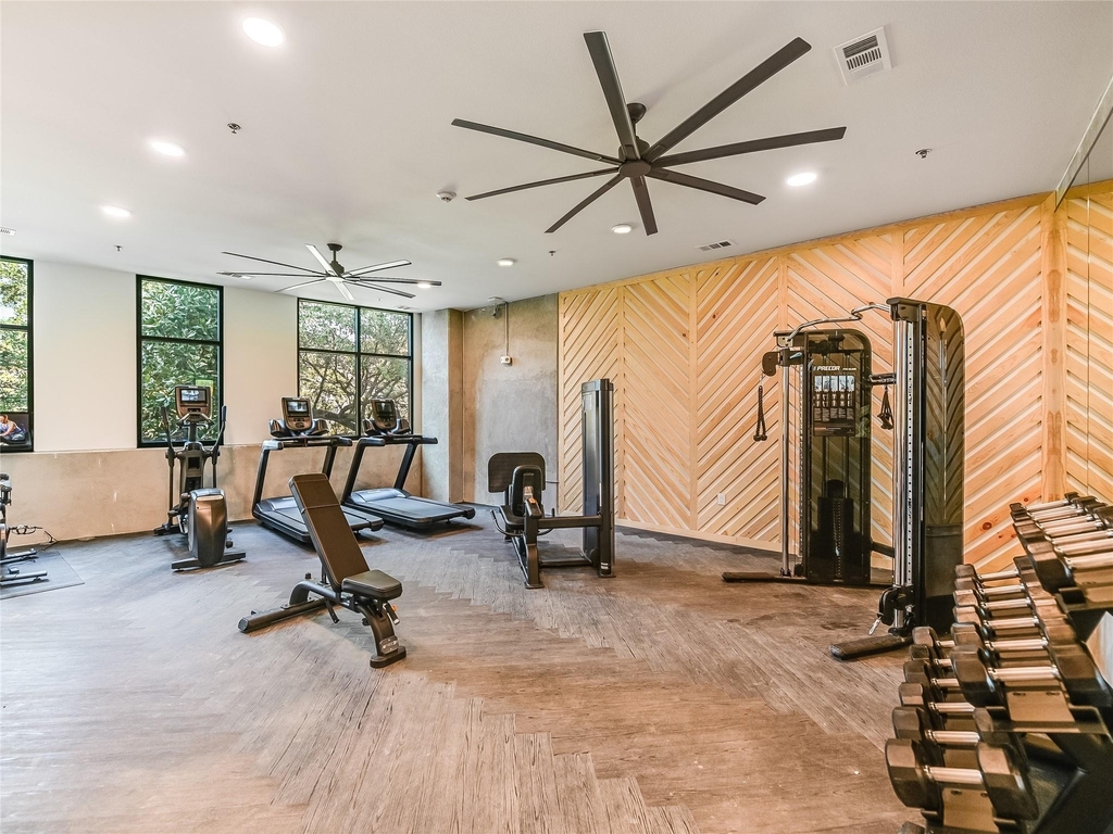 2500 Longview St - Photo 14