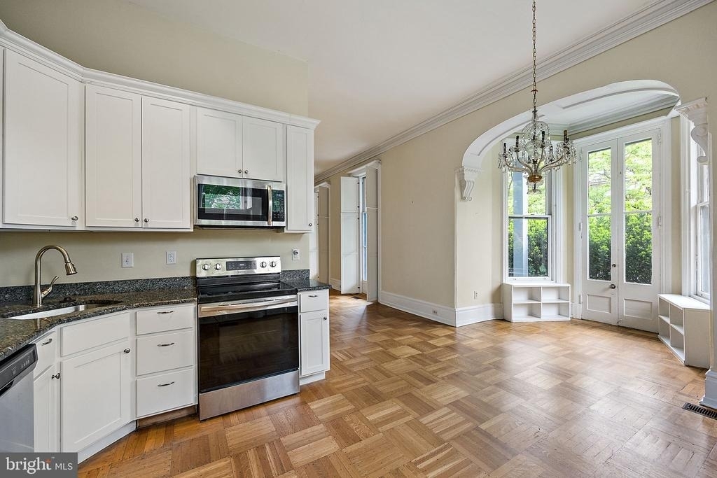 1401 Delaware Avenue - Photo 1